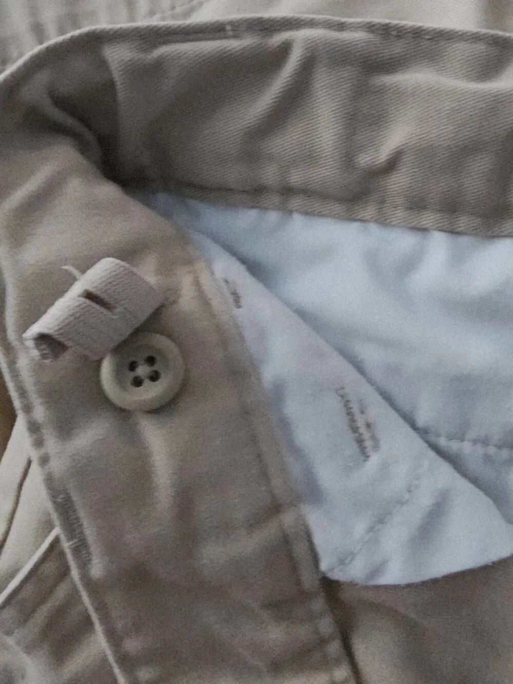 LIKE NEW! Old Navy Boys Flat Front Chino Uniform Shorts; Color: Khaki; Size: 7